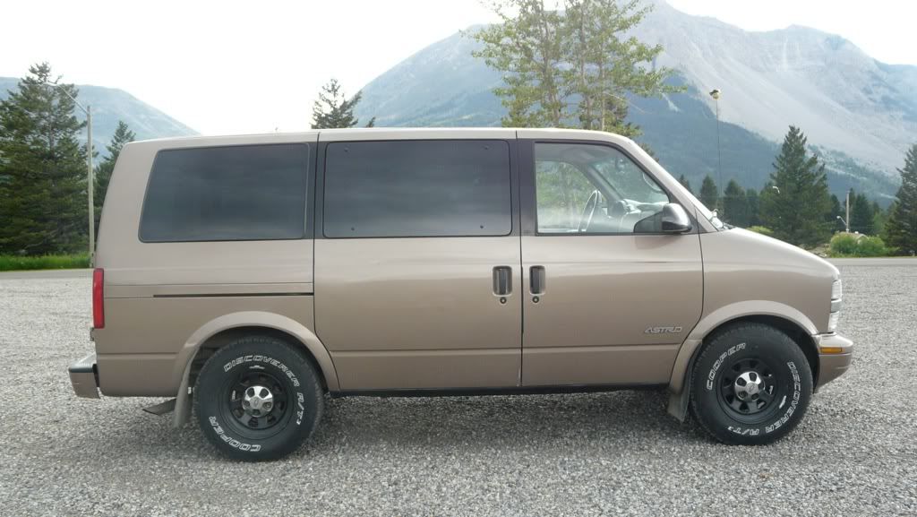 AstroSafari.com • Pics of my van with 235/75R15 tires Largest Tire Size For Astro Van
